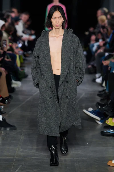 Look 38